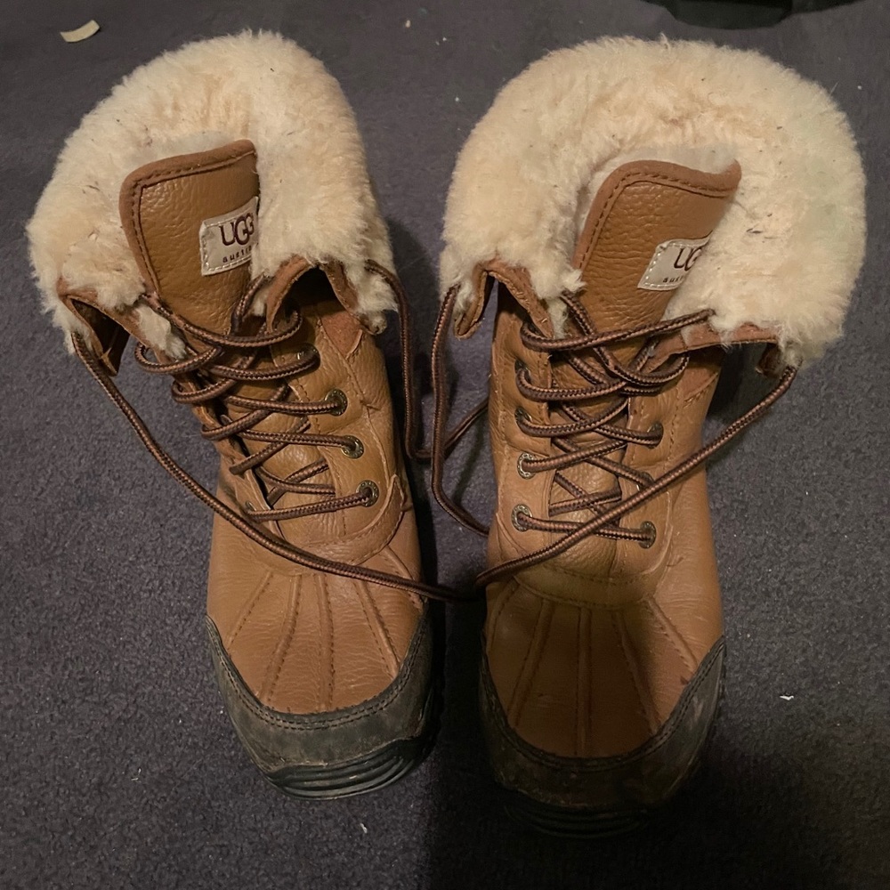 ❌TRADED❌ Ugg Snowboots